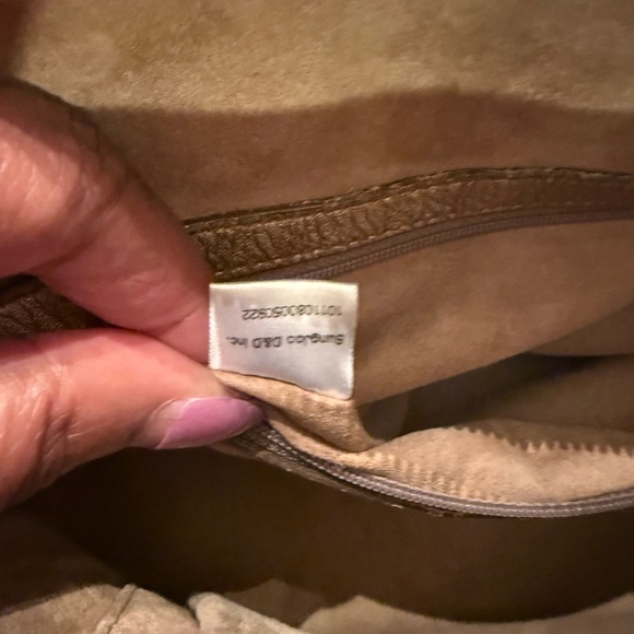 MCM Princess Lion Handbag - Picture 4 of 15